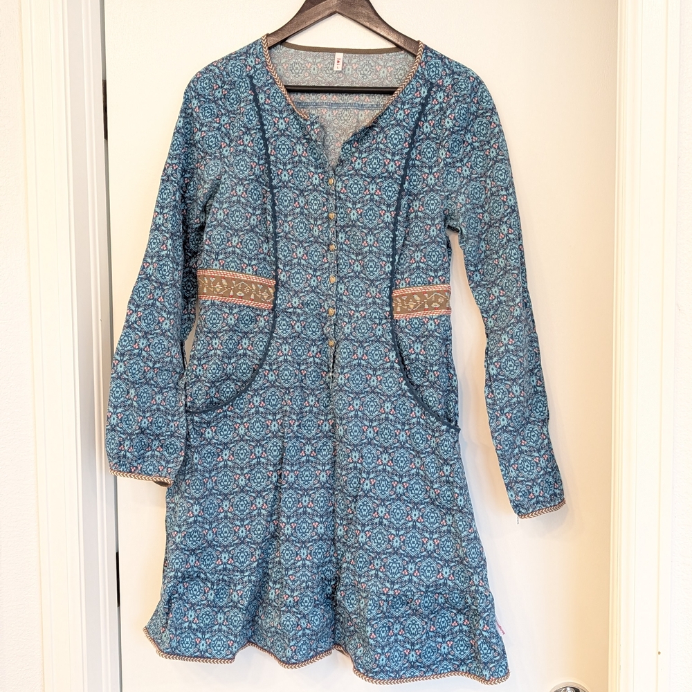 Blue Long Sleeve Dress with Textured Knit Design